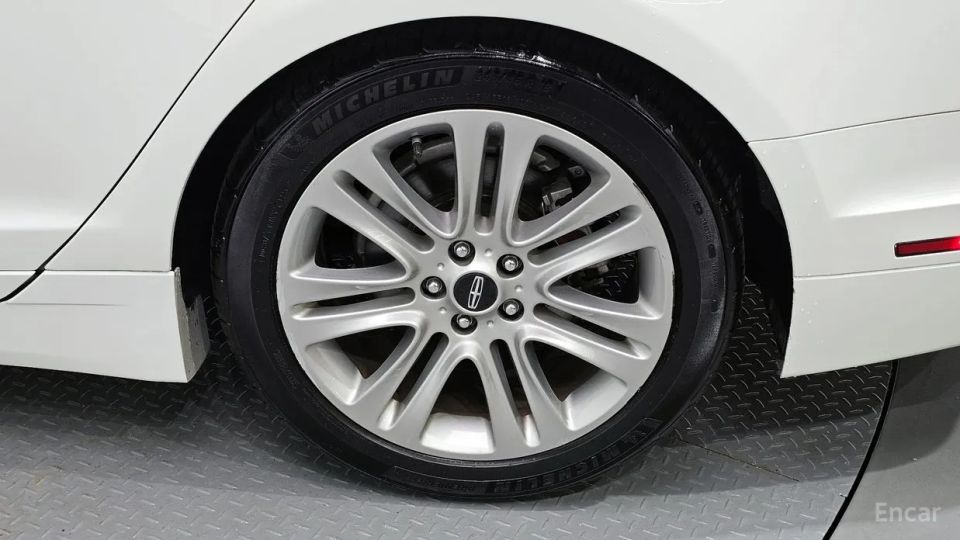 Lincoln MKZ