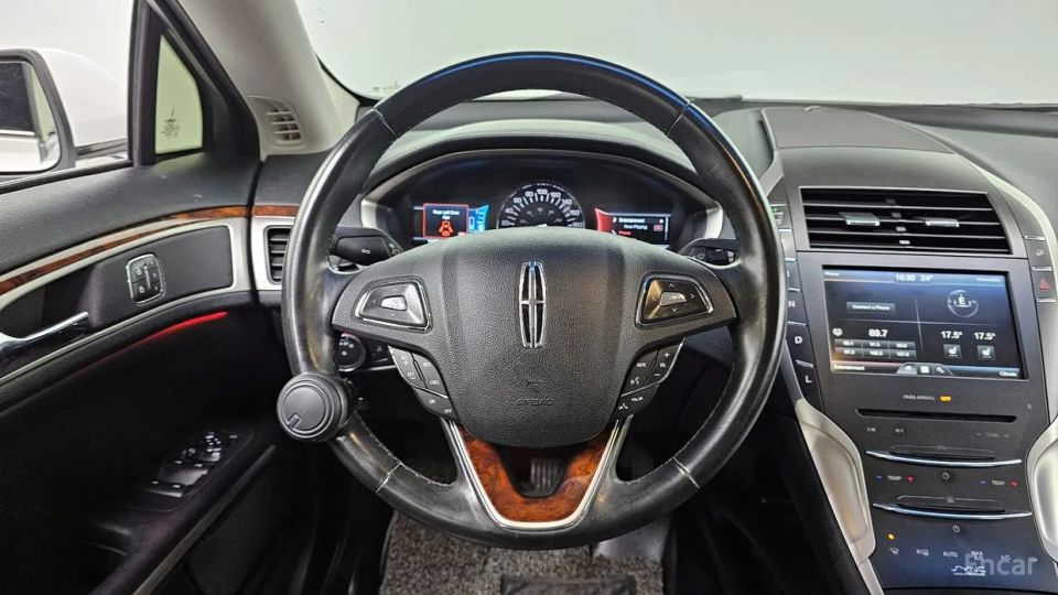 Lincoln MKZ