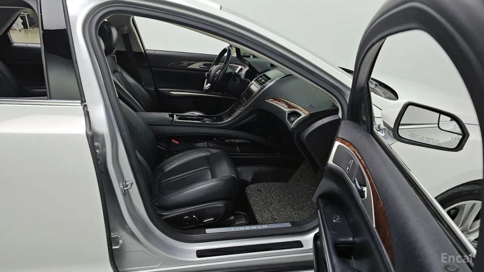 Lincoln MKZ