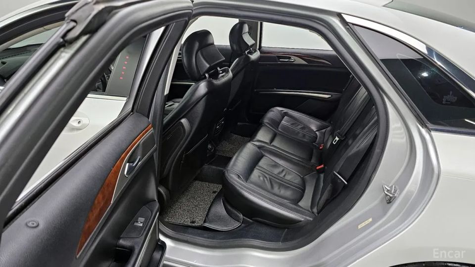 Lincoln MKZ