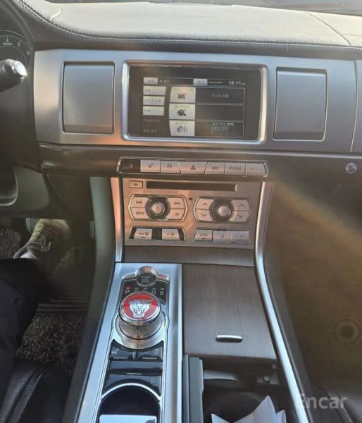 Jaguar xf