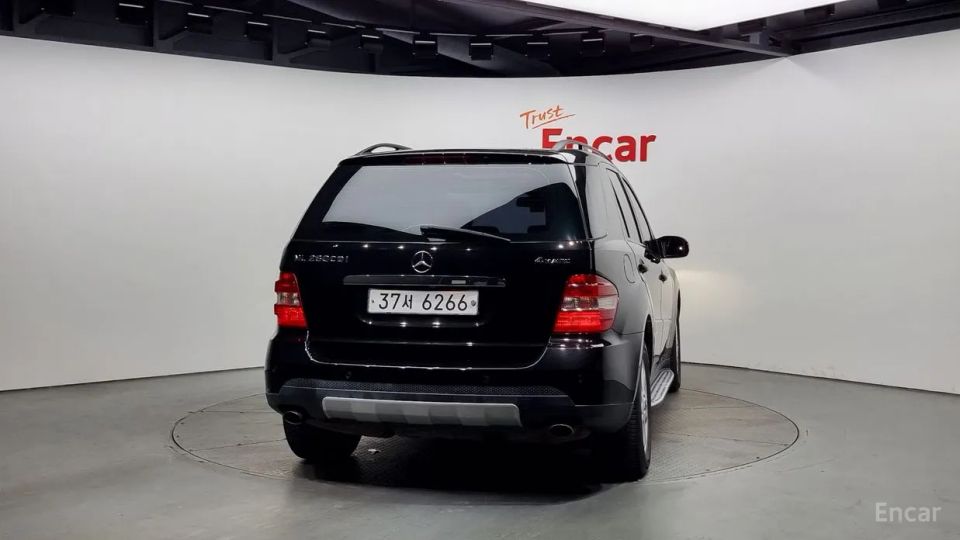 Mercedes-Benz M-class