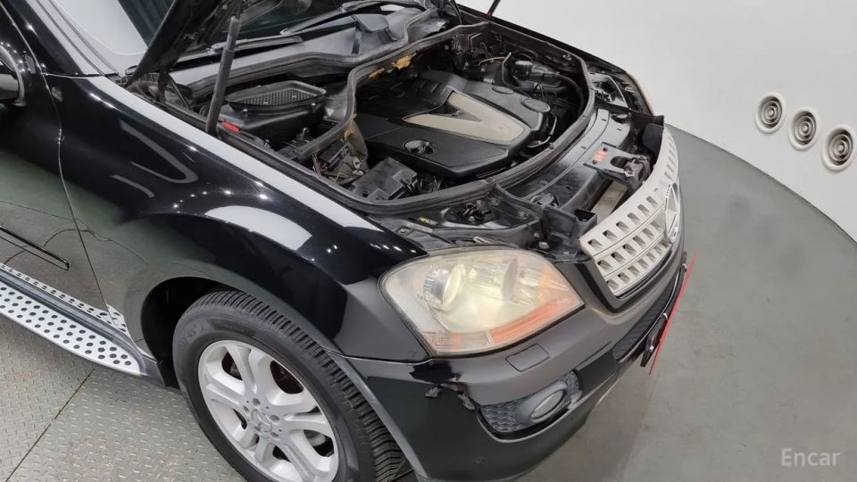 Mercedes-Benz M-class