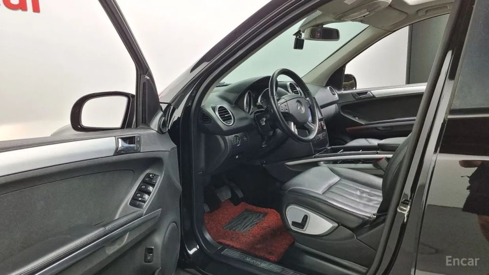Mercedes-Benz M-class