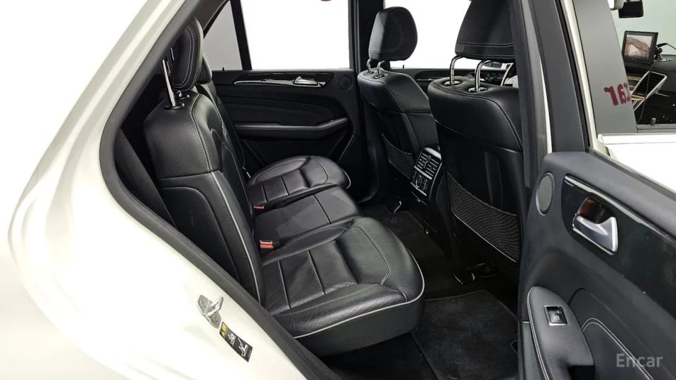 Mercedes-Benz M-class