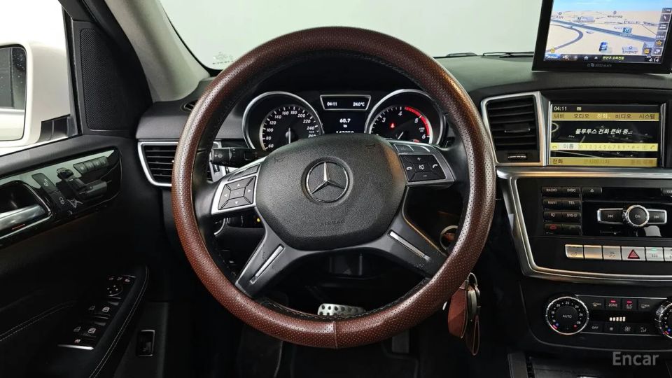 Mercedes-Benz M-class