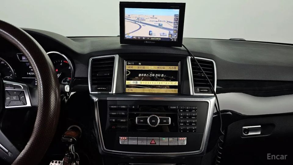 Mercedes-Benz M-class