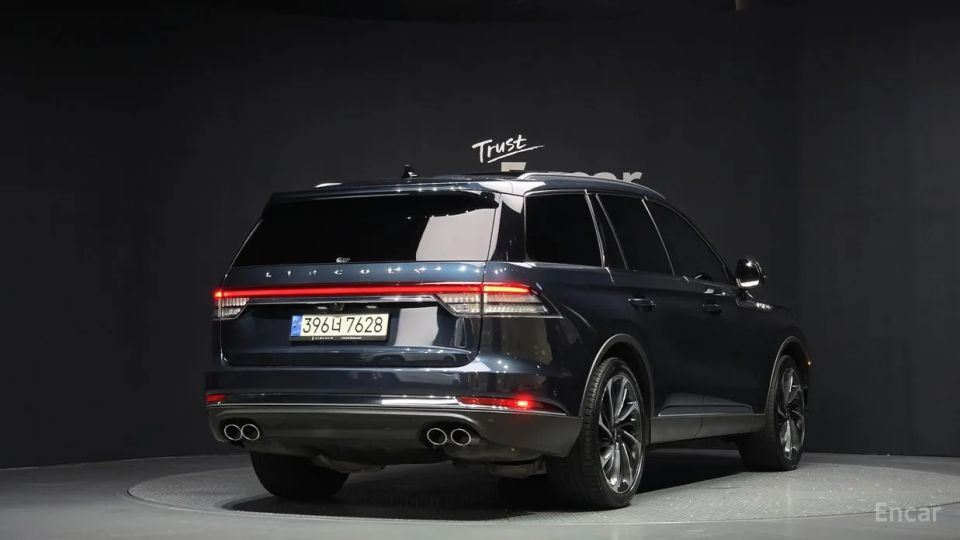 Lincoln Aviator