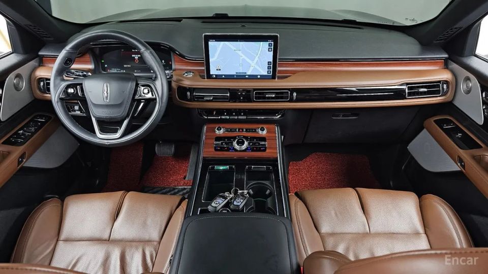 Lincoln Aviator