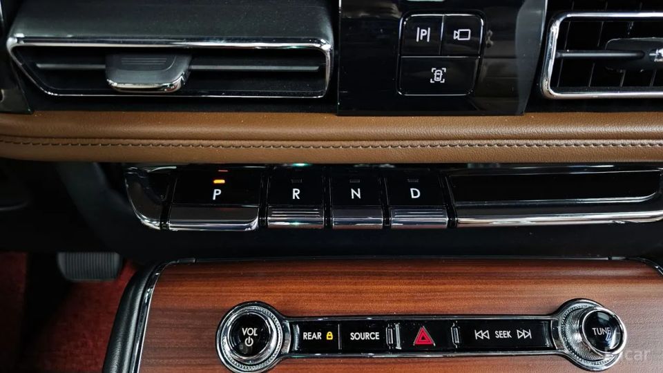 Lincoln Aviator