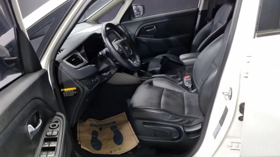 Kia Carens
