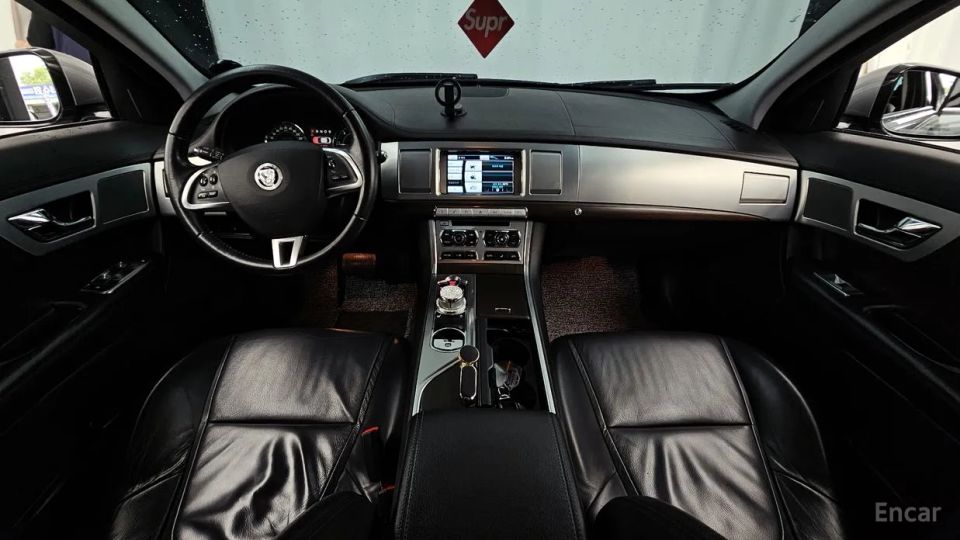 Jaguar xf