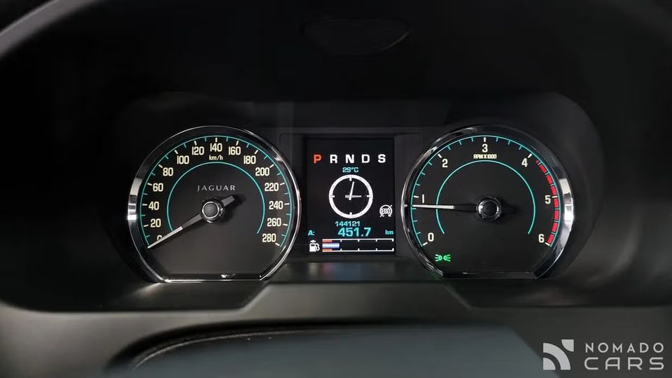 Jaguar xf