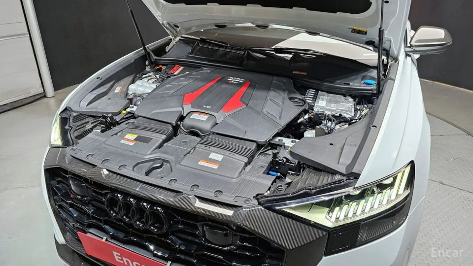 Audi rsq8