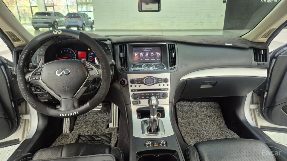 Infiniti G
