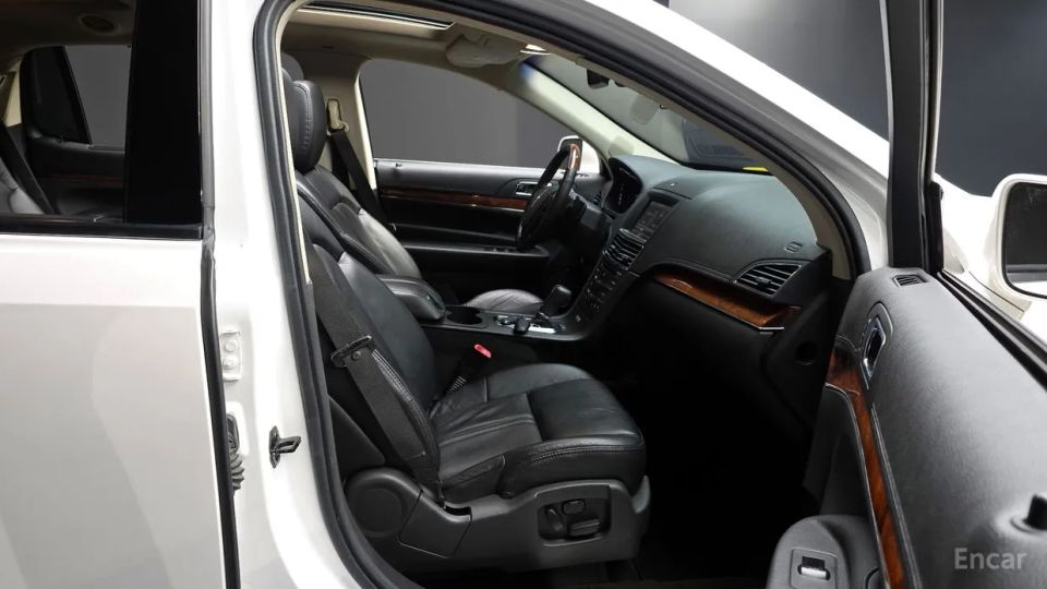 Lincoln MKT
