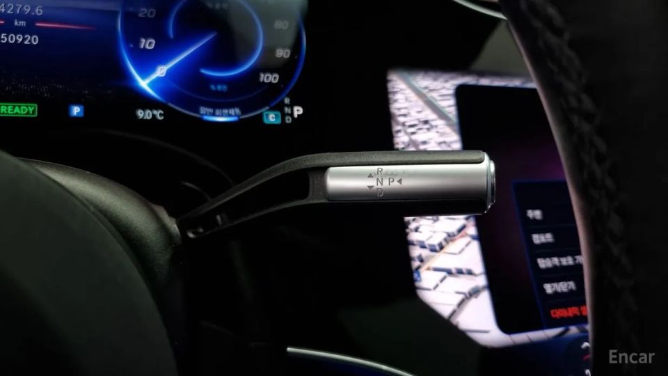 Mercedes-Benz EQS