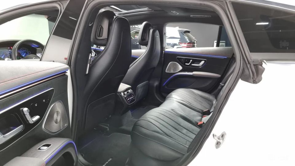 Mercedes-Benz EQS