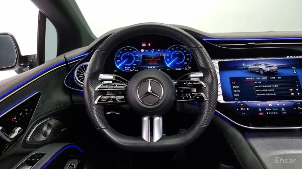 Mercedes-Benz EQS