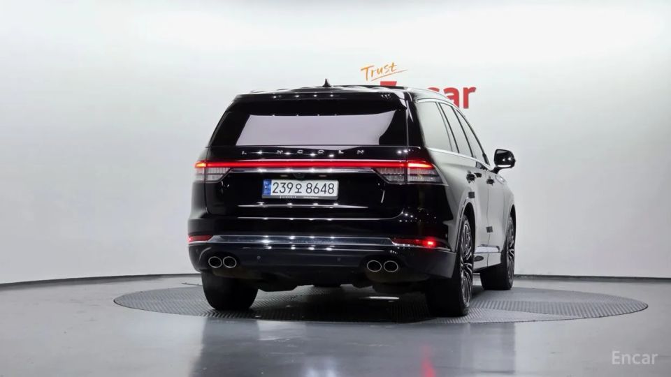 Lincoln Aviator