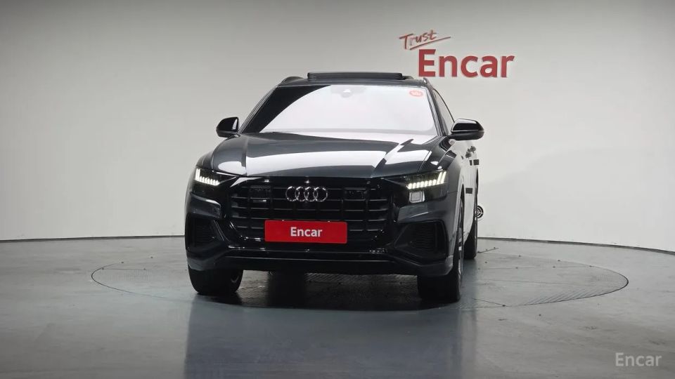 Audi Q8