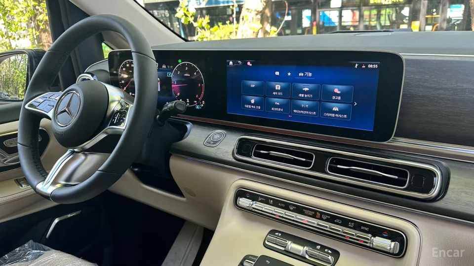 Mercedes-Benz V-Class