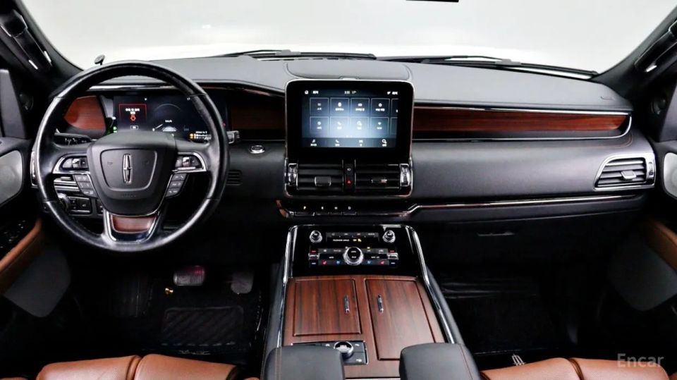 Lincoln Navigator
