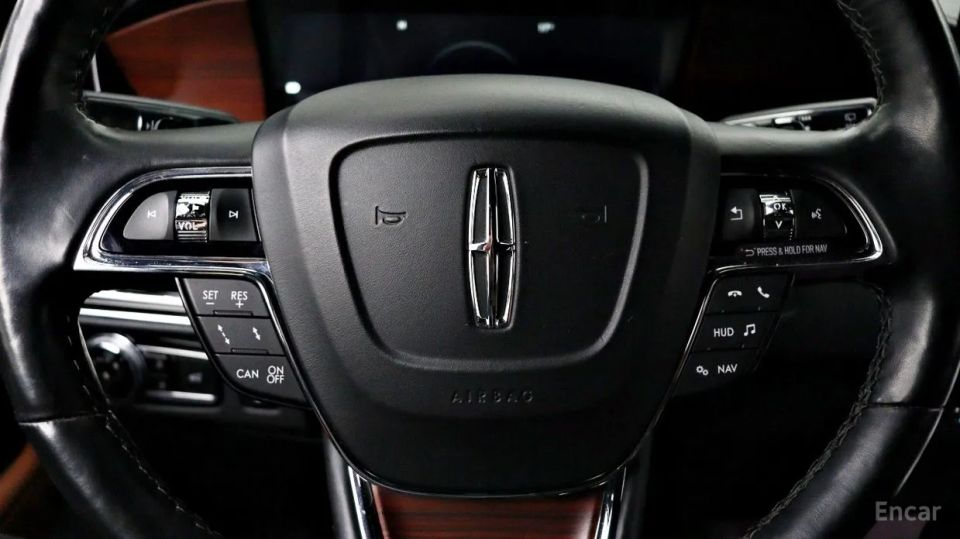 Lincoln Navigator