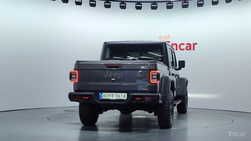 Jeep gladiator