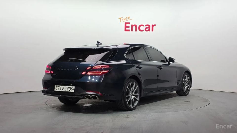 Genesis G70