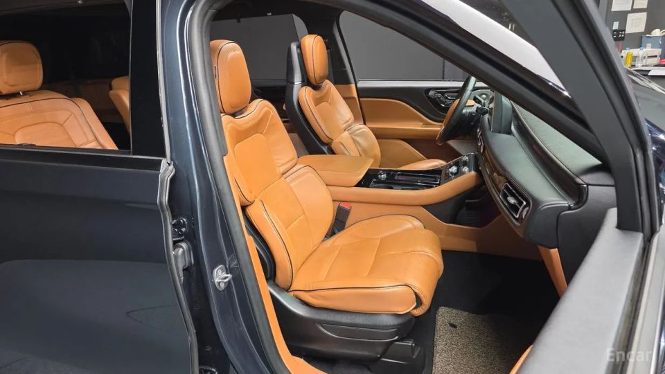 Lincoln Aviator