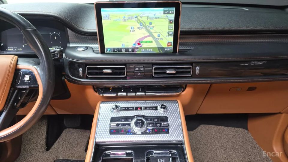 Lincoln Aviator
