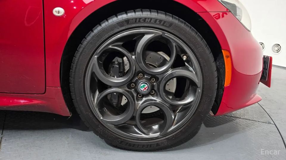 Alfa Romeo 4C