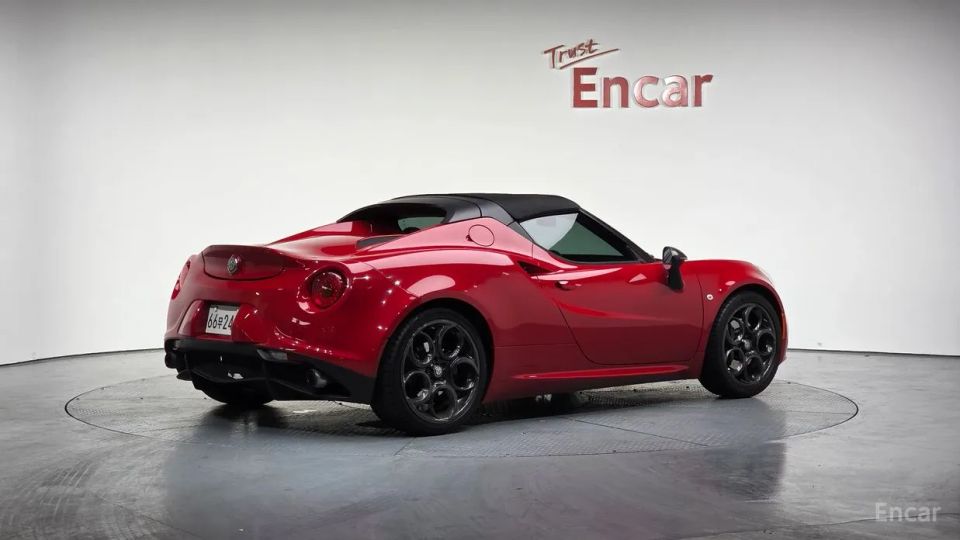 Alfa Romeo 4C