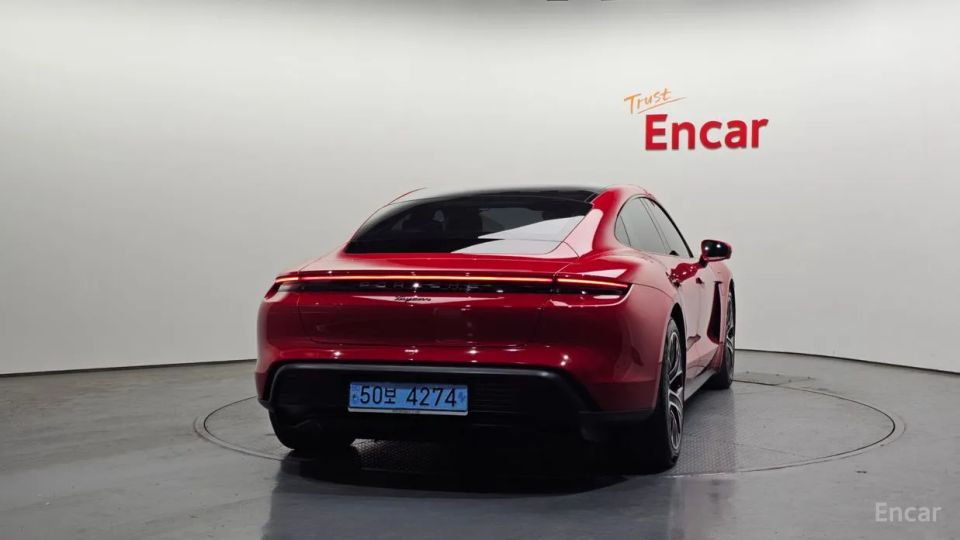 Porsche Taycan