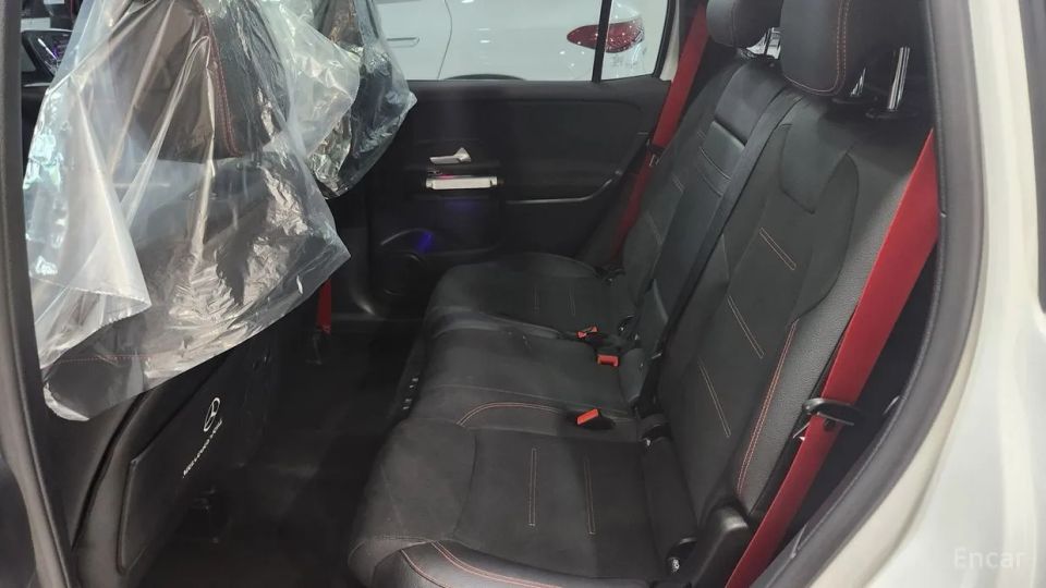 Mercedes-Benz GLB-Class