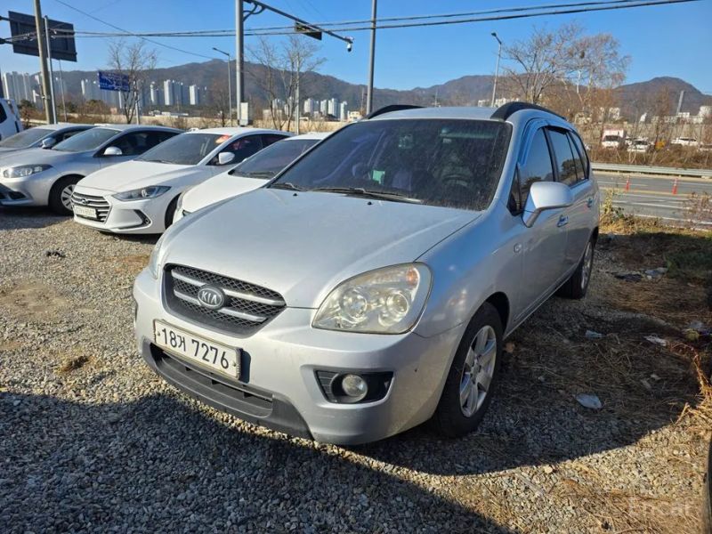 Kia Carens