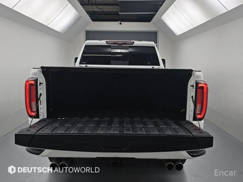 GMC Sierra