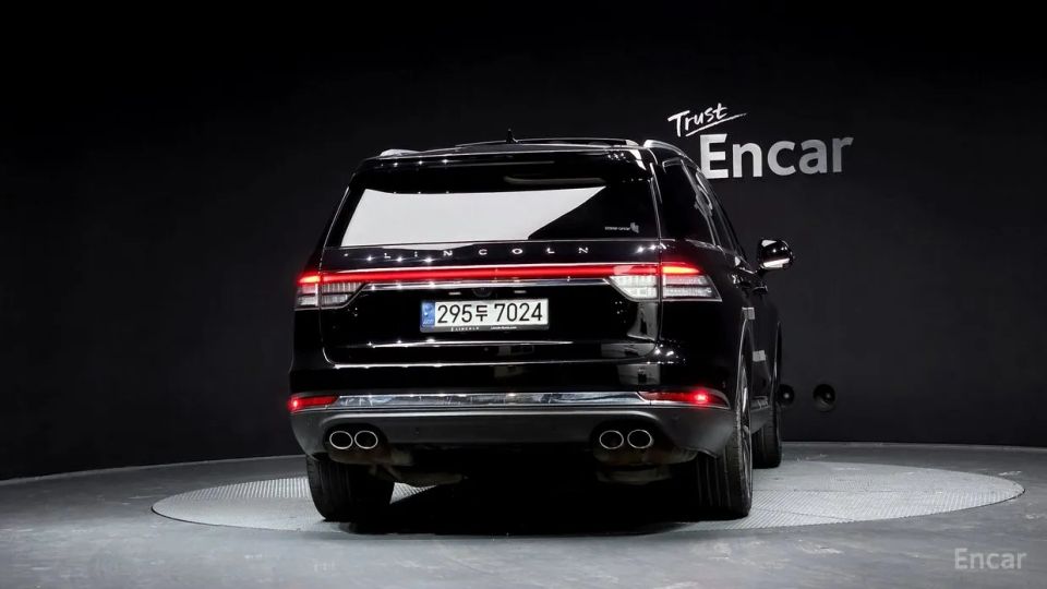 Lincoln Aviator