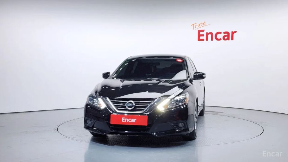 Nissan altima