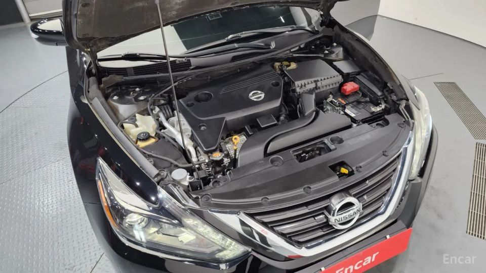 Nissan altima