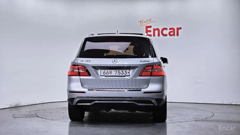 Mercedes-Benz M-class