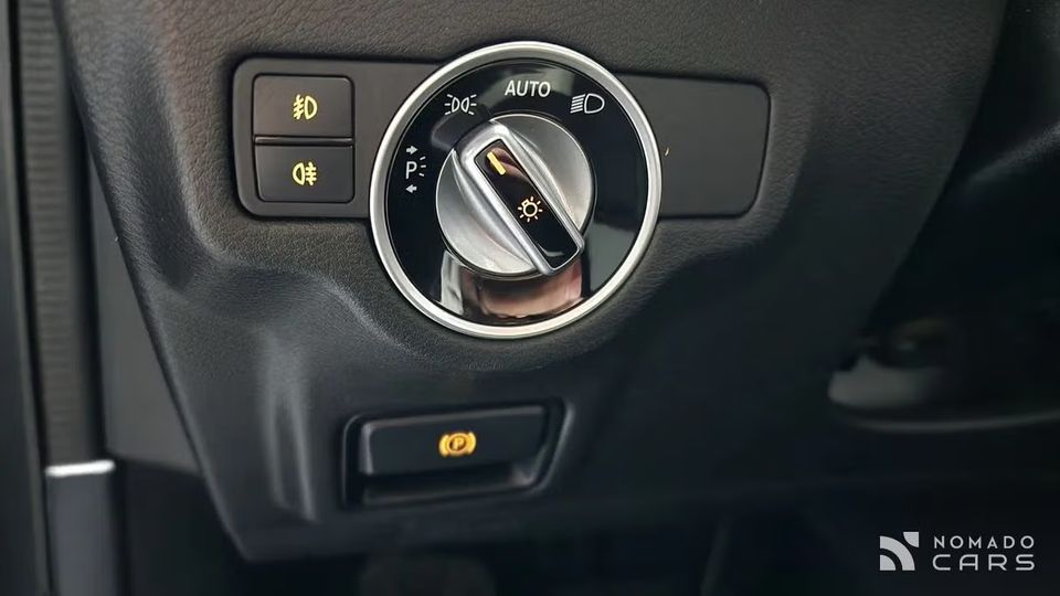 Infiniti Q30