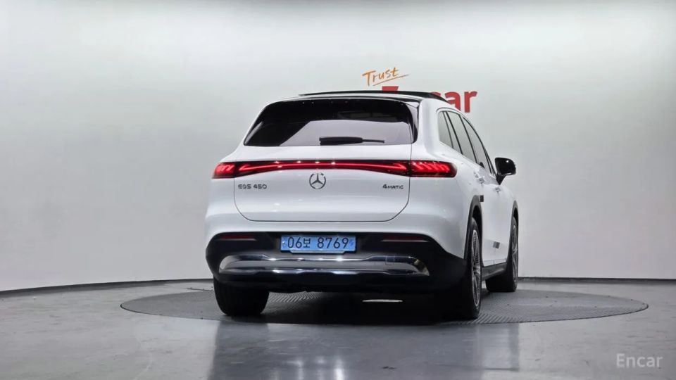 Mercedes-Benz EQS