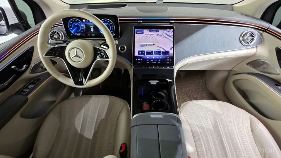 Mercedes-Benz EQS