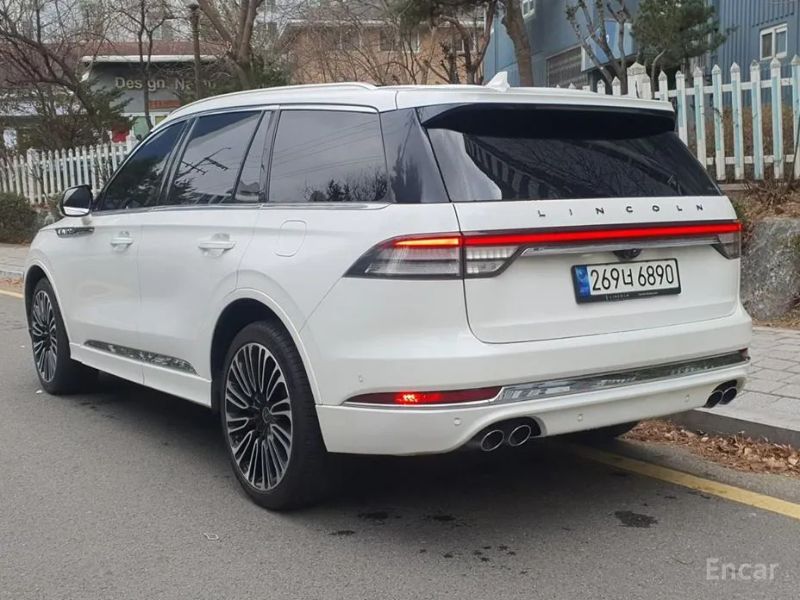 Lincoln Aviator