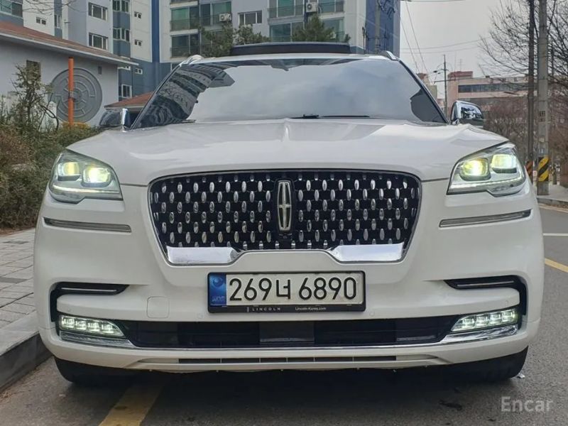 Lincoln Aviator