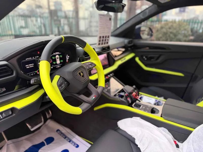 Lamborghini urus