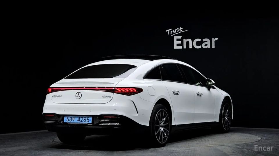 Mercedes-Benz EQS