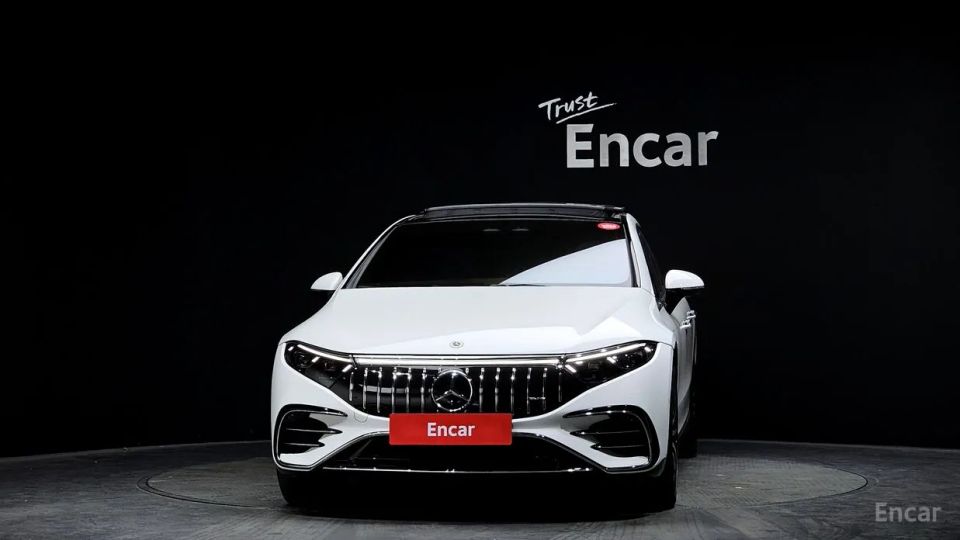 Mercedes-Benz EQS